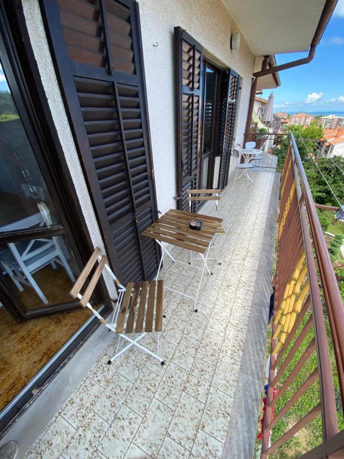 Sobe Kaki In Kivi Hostel Izola Exterior photo